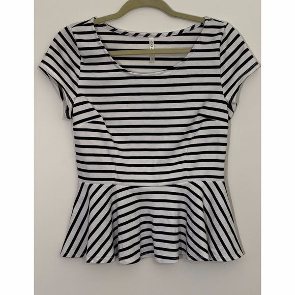 DNA couture Tops - 🌵5/$25🌵DNA Couture Striped Peplum Top; L